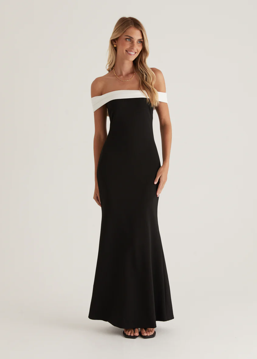 Violet Off Shoulder Maxi Dress - Black - Honorern