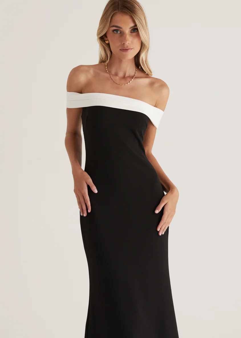 Violet Off Shoulder Maxi Dress - Black - Honorern